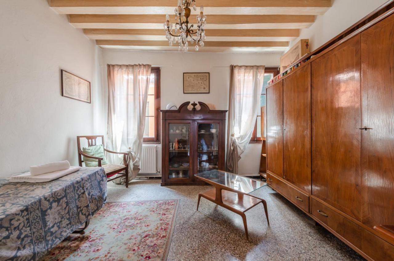Lovely & Roomy Venetian X5!