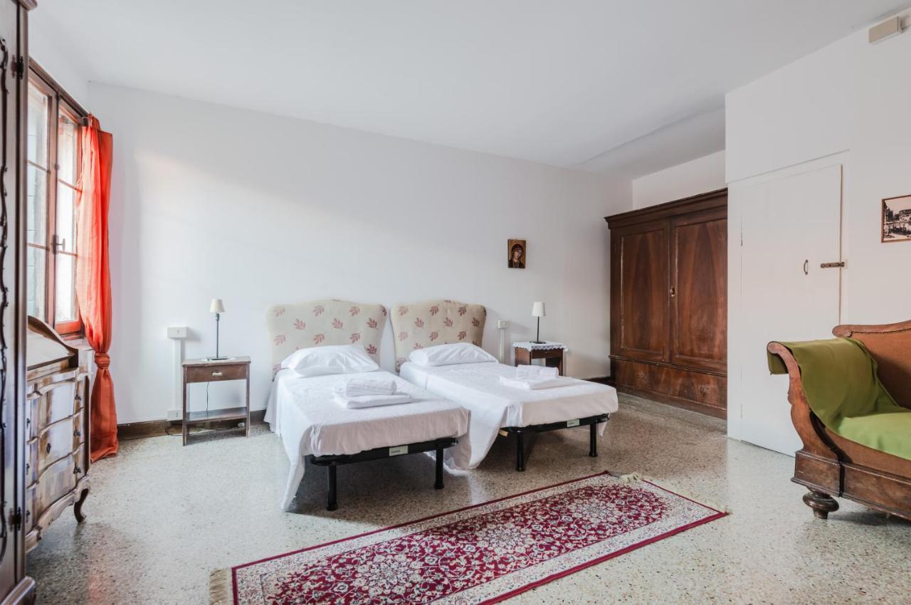 Lovely & Roomy Venetian X5! * Venise